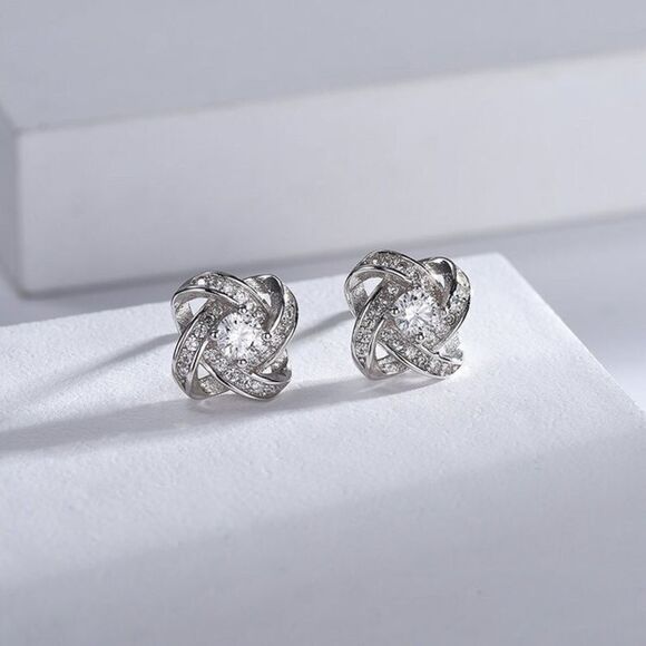 NEW 925 Sterling Silver Elegant Silver Knot Earrings - Picture 1 of 13